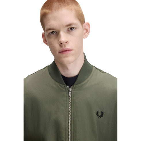 Bomber Uomo in poliammide, con chiusura frontale full zip e logo iconico