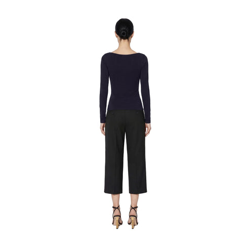Maglia Donna in misto viscosa, aderente, con palcca logo in metallo