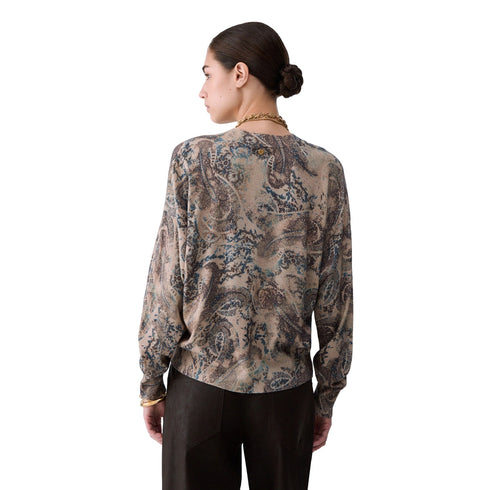 Maglia Donna stampata con scollo V modella retro