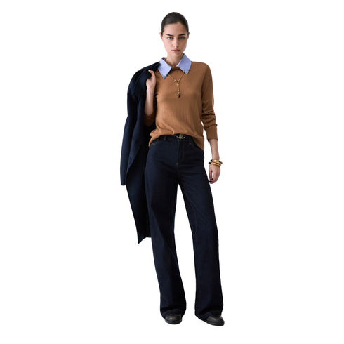 Maglia Donna con colletto popeline marrone modella
