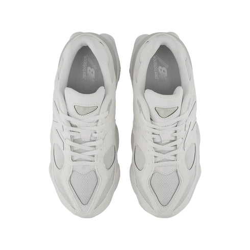 Sneakers da donna con suola chunky 9060 bianco