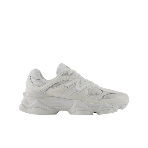 Sneakers da donna con suola chunky 9060 bianco