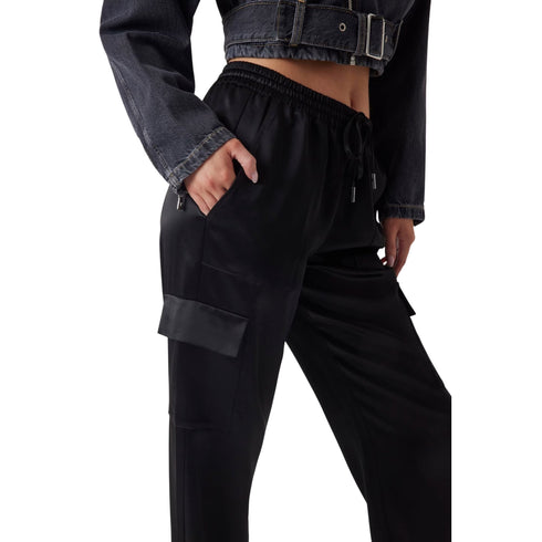 Guess Pantalone Pantalone Donna modello jogger cargo XS P26-GUESSW5GB08WG7C0-JBLK-XS - Francavilla Moda