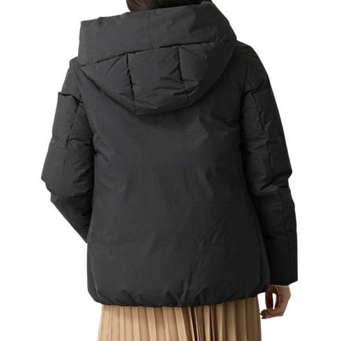 Piumino corto Donna PRESQUE Jacket Nero WOOLRICH- Francavilla Moda