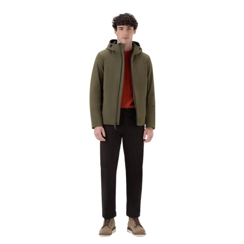 Woolrich Piumino corto Piumino Uomo corto Pacific in softshell Verde militare A23-WOOLRICHCFWOOU0791MRUT3496-614-S - Francavilla Moda