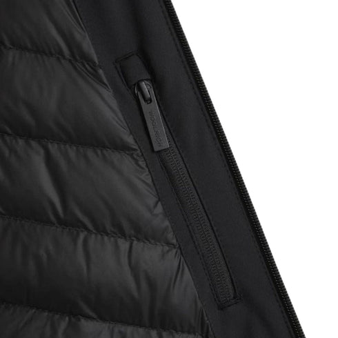 Piumino Uomo Pacific Softshell impermeabile Nero WOOLRICH- Francavilla Moda