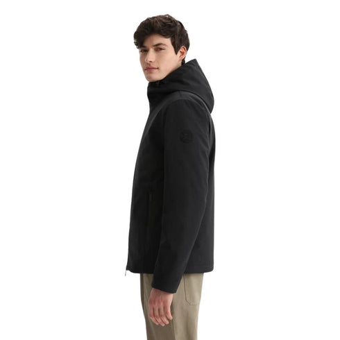 Piumino Uomo Pacific Softshell impermeabile Nero WOOLRICH- Francavilla Moda